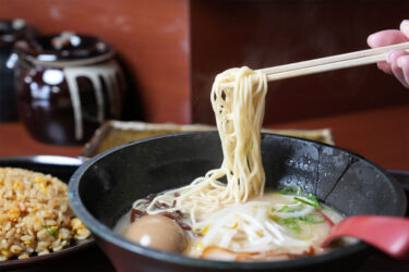 「泉州で本場博多の味を再現！心を込めた一杯を提供」博多ラーメン心