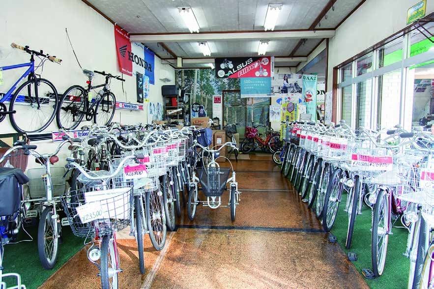 しぶたオートサイクル 店内・お料理